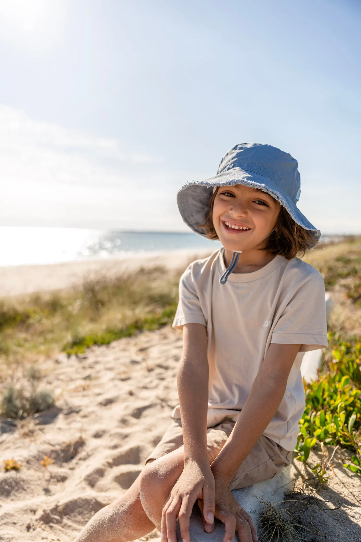 Acorn Frayed Bucket Hat - Blue