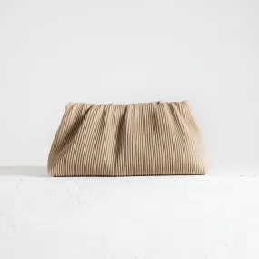 Roll 26 Corrugated Biscuit Clutch