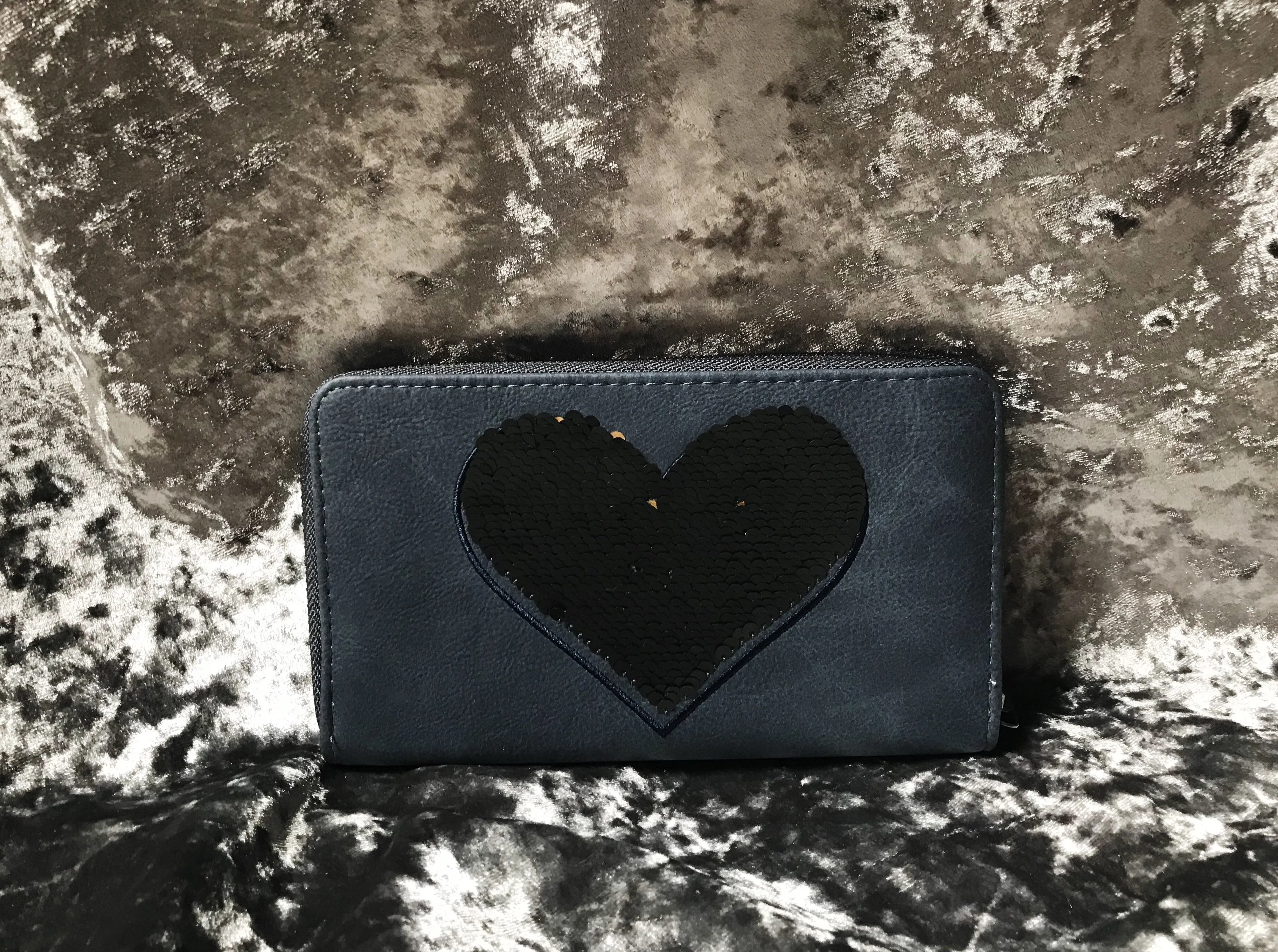 Sequin Heart Wallet - Midnight Blue